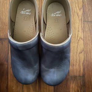 Dansko dark gray clog